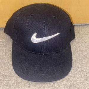 Vintage Nike hat swoosh